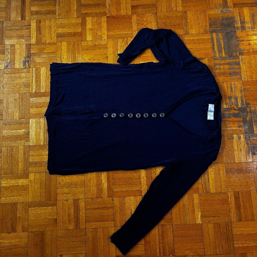 Navy 90s stretch button down long sleeved shirt - Picture 8 of 9